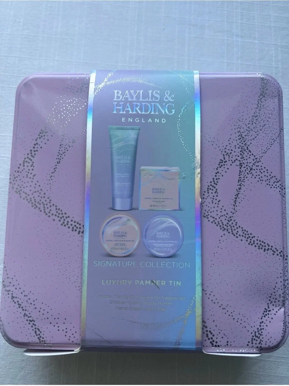 Baylis & Harding Luxury Pamper Tin Jojoba Vanilla 4 Piece Bath Gift Set NIB⁠